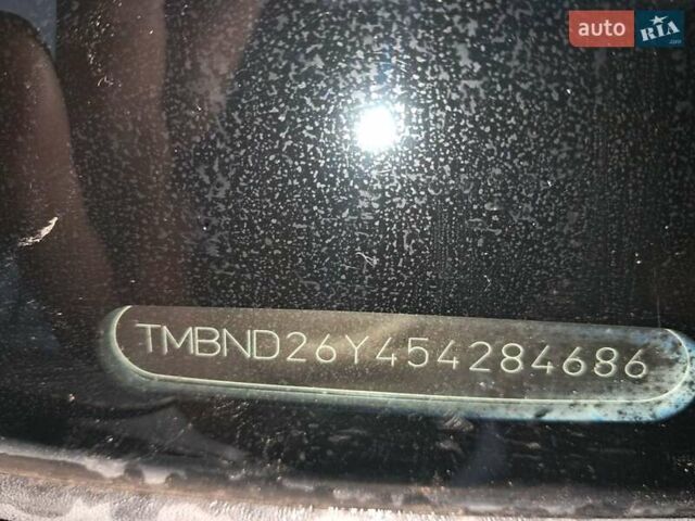 Бежевий Шкода Фабія, об'ємом двигуна 1.39 л та пробігом 184 тис. км за 4100 $, фото 9 на Automoto.ua