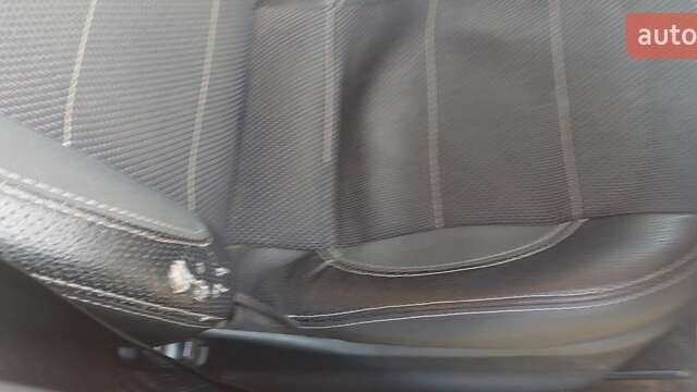 Бежевый Шкода Фабия, объемом двигателя 1.2 л и пробегом 197 тыс. км за 3900 $, фото 2 на Automoto.ua