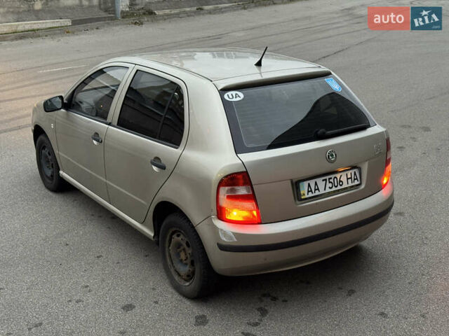 Бежевый Шкода Фабия, объемом двигателя 1.2 л и пробегом 298 тыс. км за 2300 $, фото 40 на Automoto.ua