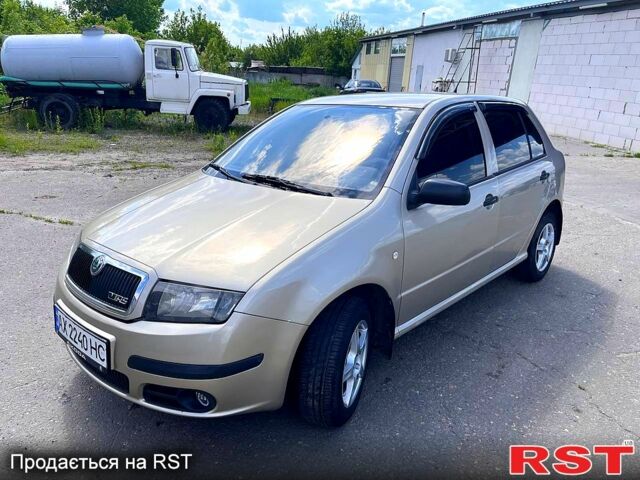 Бежевий Шкода Фабія, об'ємом двигуна 1.2 л та пробігом 153 тис. км за 4300 $, фото 6 на Automoto.ua