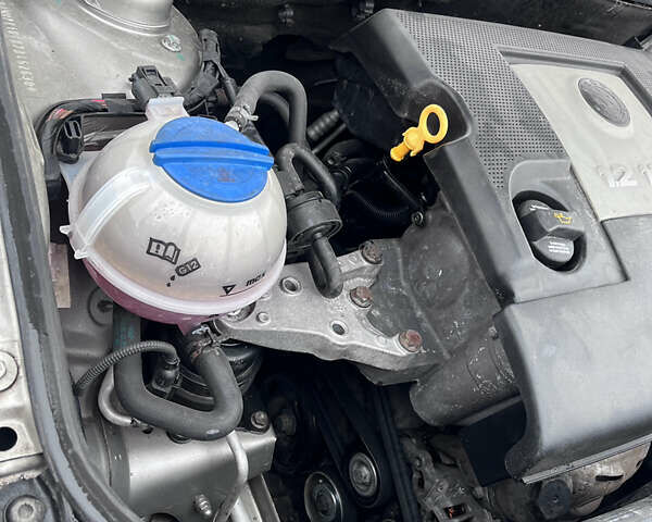 Бежевий Шкода Фабія, об'ємом двигуна 1.2 л та пробігом 180 тис. км за 3800 $, фото 8 на Automoto.ua