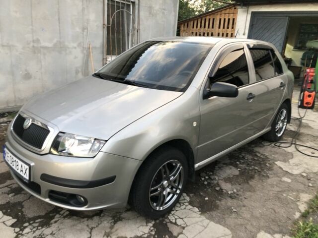 Бежевий Шкода Фабія, об'ємом двигуна 1.2 л та пробігом 328 тис. км за 4300 $, фото 1 на Automoto.ua