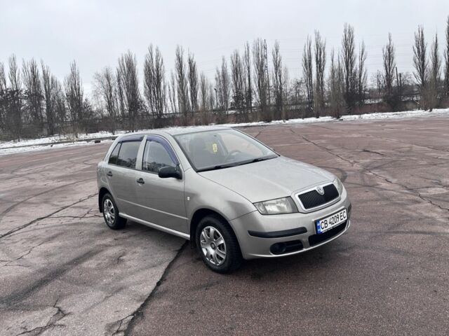 Бежевий Шкода Фабія, об'ємом двигуна 1.2 л та пробігом 180 тис. км за 3800 $, фото 1 на Automoto.ua