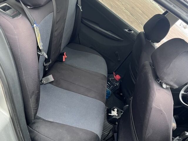 Бежевий Шкода Фабія, об'ємом двигуна 1.2 л та пробігом 180 тис. км за 3800 $, фото 6 на Automoto.ua