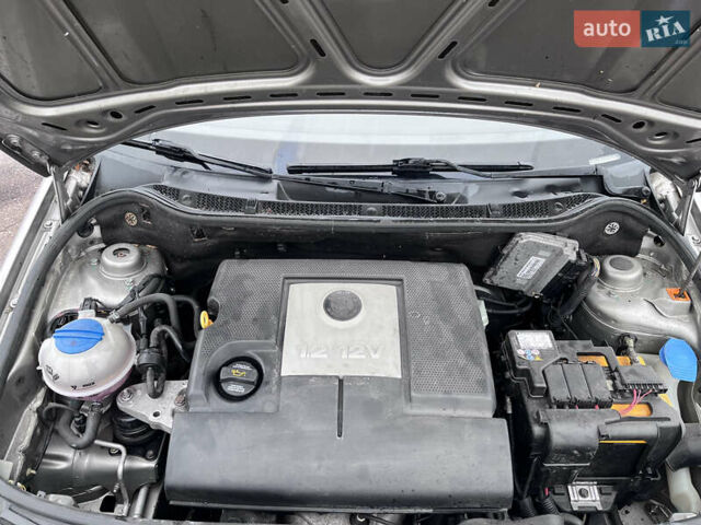 Бежевий Шкода Фабія, об'ємом двигуна 1.2 л та пробігом 180 тис. км за 3800 $, фото 9 на Automoto.ua