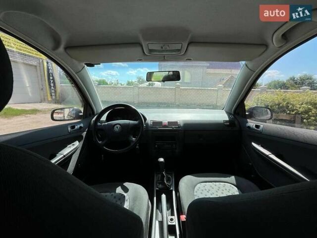 Бежевый Шкода Фабия, объемом двигателя 1.2 л и пробегом 236 тыс. км за 3550 $, фото 17 на Automoto.ua