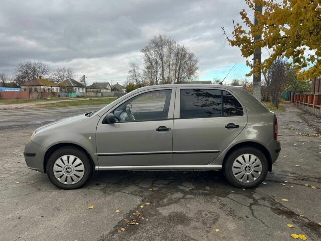 Бежевый Шкода Фабия, объемом двигателя 1.2 л и пробегом 140 тыс. км за 3300 $, фото 7 на Automoto.ua