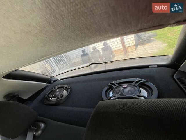 Бежевый Шкода Фабия, объемом двигателя 1.2 л и пробегом 236 тыс. км за 3550 $, фото 16 на Automoto.ua