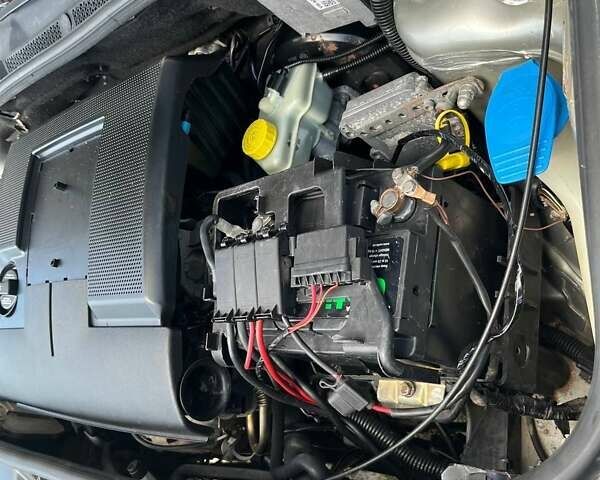 Бежевый Шкода Фабия, объемом двигателя 1.2 л и пробегом 236 тыс. км за 3550 $, фото 10 на Automoto.ua