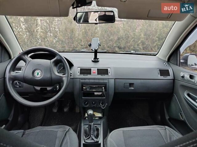 Бежевий Шкода Фабія, об'ємом двигуна 1.2 л та пробігом 290 тис. км за 3200 $, фото 4 на Automoto.ua