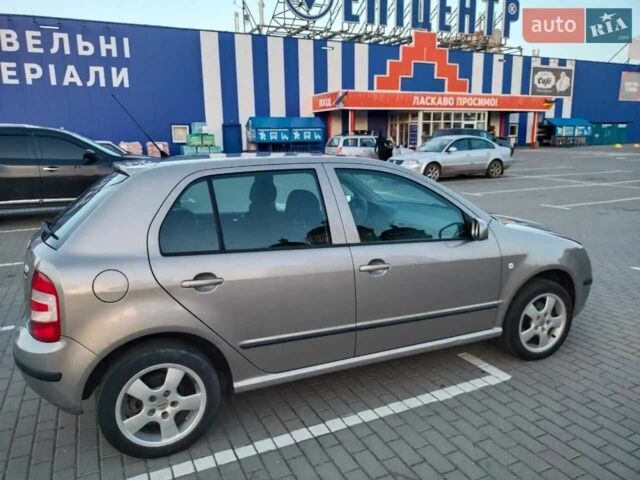 Бежевый Шкода Фабия, объемом двигателя 1.4 л и пробегом 170 тыс. км за 5100 $, фото 6 на Automoto.ua