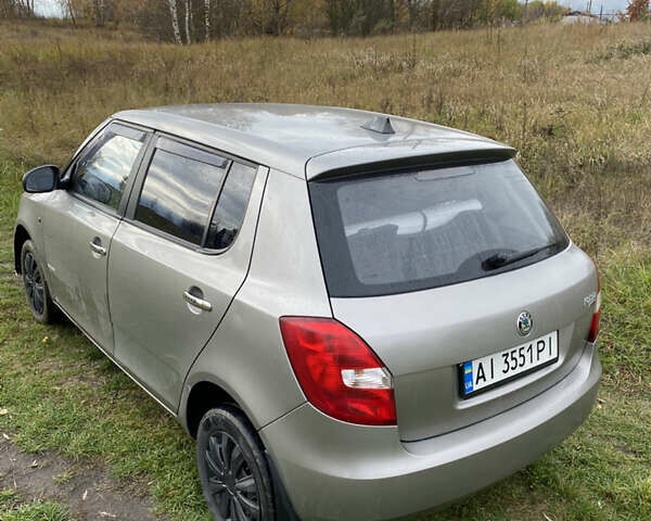 Шкода Фабия 2007 в Барышевке на Automoto.ua Бежевый Шкода Фабия, объемом двигателя 1.2 л и пробегом 154 тыс. км за 4000 $, фото 7 на Automoto.ua