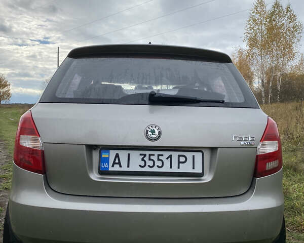 Шкода Фабия 2007 в Барышевке на Automoto.ua Бежевый Шкода Фабия, объемом двигателя 1.2 л и пробегом 154 тыс. км за 4000 $, фото 10 на Automoto.ua