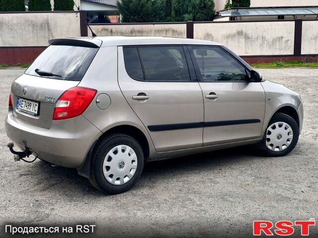 Бежевий Шкода Фабія, об'ємом двигуна 1.4 л та пробігом 178 тис. км за 5400 $, фото 5 на Automoto.ua