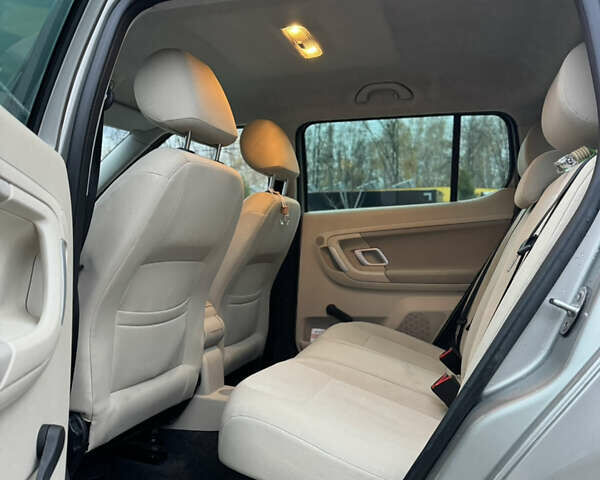 Бежевый Шкода Фабия, объемом двигателя 1.6 л и пробегом 190 тыс. км за 6500 $, фото 12 на Automoto.ua