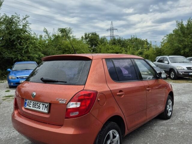 Бежевый Шкода Фабия, объемом двигателя 1.2 л и пробегом 170 тыс. км за 3850 $, фото 4 на Automoto.ua
