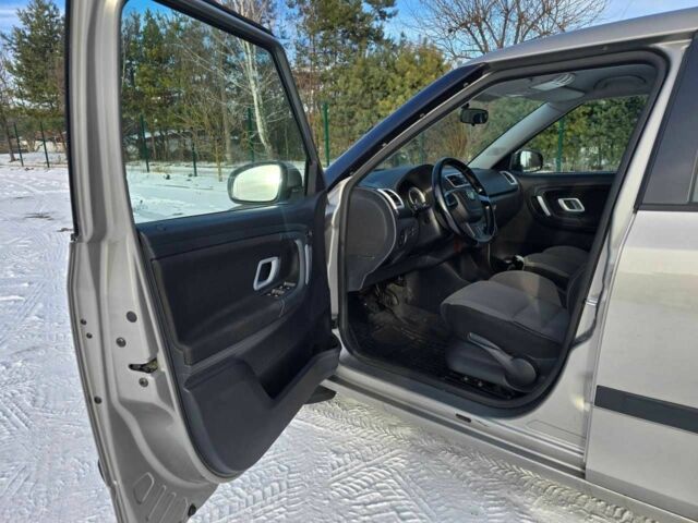 Бежевий Шкода Фабія, об'ємом двигуна 1.6 л та пробігом 165 тис. км за 6499 $, фото 15 на Automoto.ua