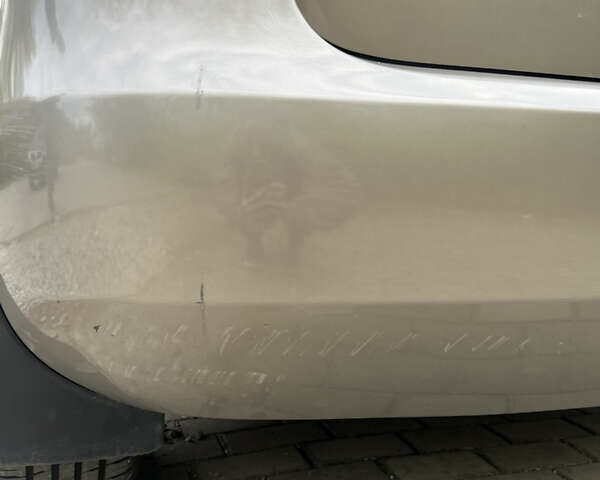 Бежевый Шкода Фабия, объемом двигателя 1.2 л и пробегом 185 тыс. км за 4950 $, фото 5 на Automoto.ua