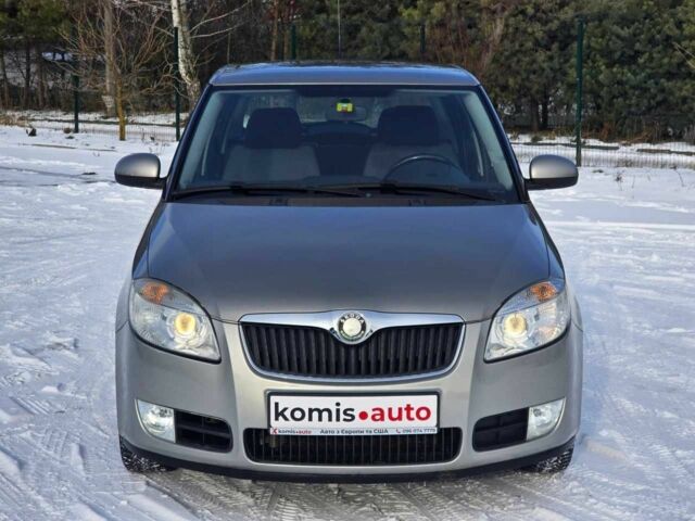 Бежевий Шкода Фабія, об'ємом двигуна 1.6 л та пробігом 165 тис. км за 6499 $, фото 1 на Automoto.ua