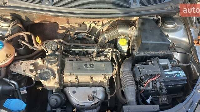 Бежевий Шкода Фабія, об'ємом двигуна 1.2 л та пробігом 211 тис. км за 4800 $, фото 8 на Automoto.ua