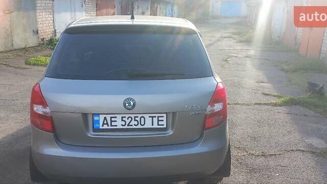 Бежевий Шкода Фабія, об'ємом двигуна 1.2 л та пробігом 211 тис. км за 4800 $, фото 2 на Automoto.ua