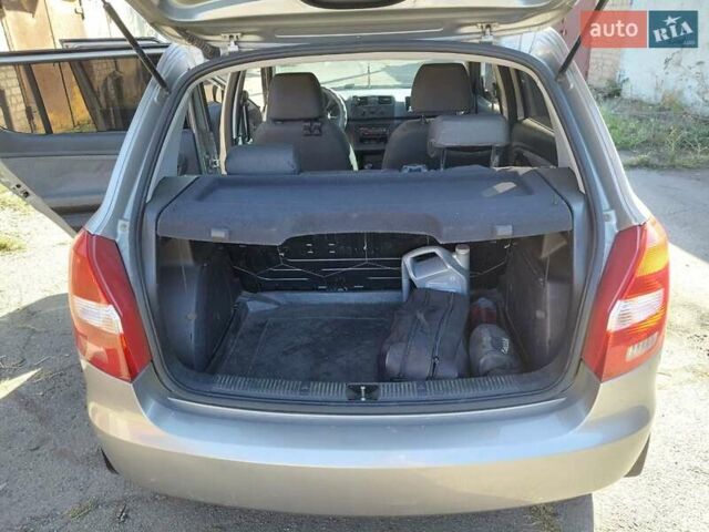 Бежевий Шкода Фабія, об'ємом двигуна 1.2 л та пробігом 211 тис. км за 5000 $, фото 9 на Automoto.ua