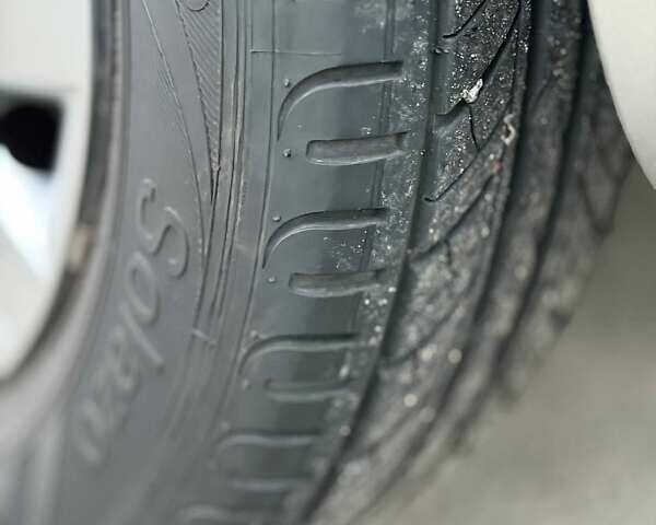 Бежевый Шкода Фабия, объемом двигателя 1.2 л и пробегом 196 тыс. км за 4850 $, фото 10 на Automoto.ua