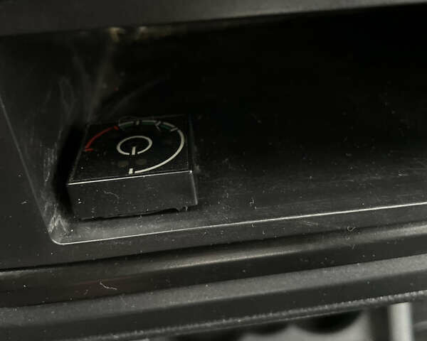 Бежевий Шкода Фабія, об'ємом двигуна 1.2 л та пробігом 290 тис. км за 3900 $, фото 17 на Automoto.ua