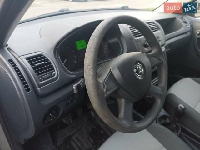 Бежевий Шкода Фабія, об'ємом двигуна 1.2 л та пробігом 80 тис. км за 5900 $, фото 22 на Automoto.ua