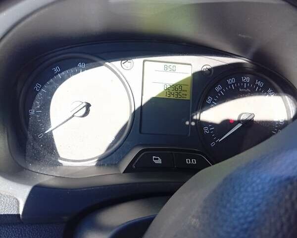 Бежевий Шкода Фабія, об'ємом двигуна 1.2 л та пробігом 83 тис. км за 6500 $, фото 1 на Automoto.ua