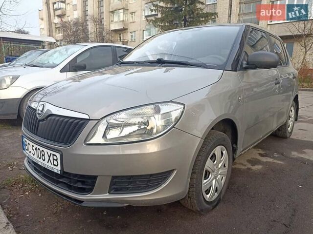 Бежевий Шкода Фабія, об'ємом двигуна 1.2 л та пробігом 80 тис. км за 5900 $, фото 8 на Automoto.ua