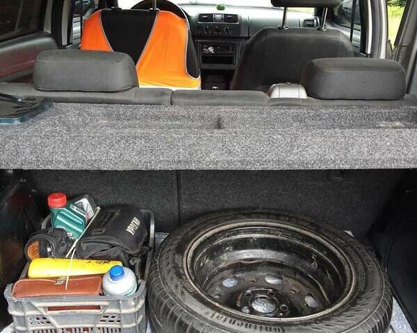 Бежевий Шкода Фабія, об'ємом двигуна 1.39 л та пробігом 170 тис. км за 8300 $, фото 4 на Automoto.ua