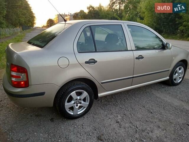 Бежевый Шкода Фабия, объемом двигателя 1.4 л и пробегом 204 тыс. км за 4100 $, фото 30 на Automoto.ua