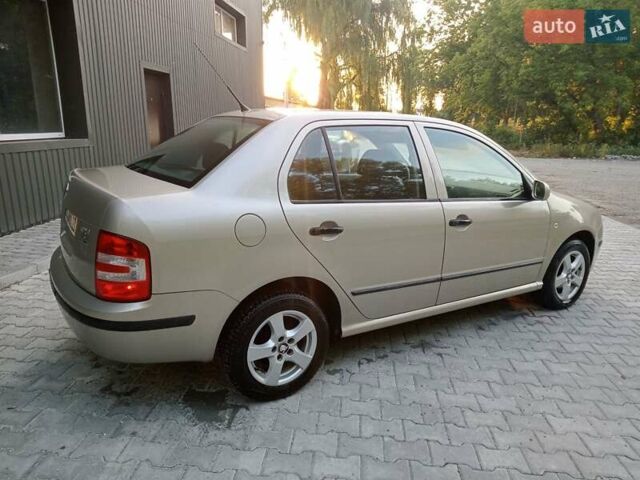 Бежевый Шкода Фабия, объемом двигателя 1.4 л и пробегом 204 тыс. км за 4100 $, фото 21 на Automoto.ua