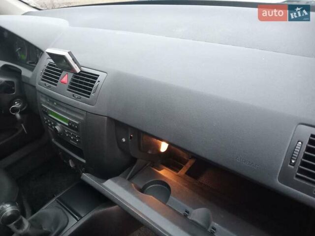 Бежевый Шкода Фабия, объемом двигателя 1.4 л и пробегом 204 тыс. км за 4100 $, фото 65 на Automoto.ua