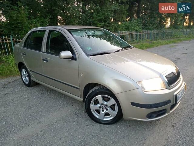 Бежевый Шкода Фабия, объемом двигателя 1.4 л и пробегом 204 тыс. км за 4100 $, фото 40 на Automoto.ua