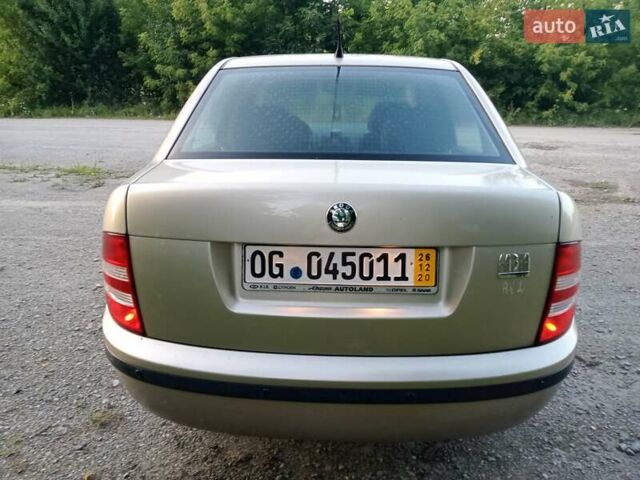 Бежевый Шкода Фабия, объемом двигателя 1.4 л и пробегом 204 тыс. км за 4100 $, фото 14 на Automoto.ua