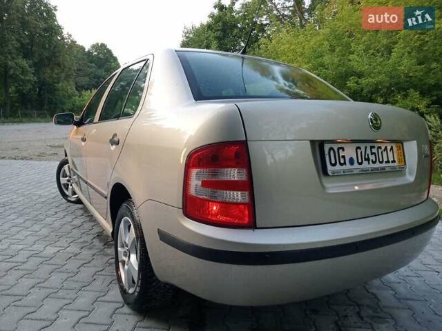 Бежевый Шкода Фабия, объемом двигателя 1.4 л и пробегом 204 тыс. км за 4100 $, фото 28 на Automoto.ua