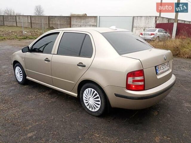 Бежевий Шкода Фабія, об'ємом двигуна 1.4 л та пробігом 300 тис. км за 2750 $, фото 7 на Automoto.ua