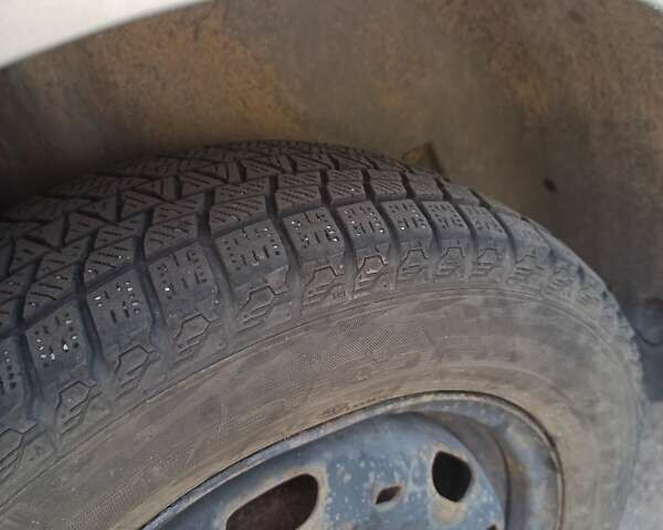 Бежевый Шкода Фабия, объемом двигателя 1.2 л и пробегом 269 тыс. км за 3500 $, фото 5 на Automoto.ua