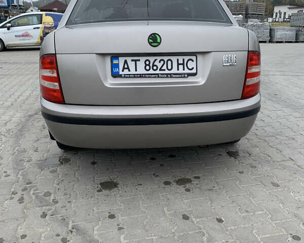 Бежевый Шкода Фабия, объемом двигателя 1.2 л и пробегом 132 тыс. км за 2950 $, фото 6 на Automoto.ua