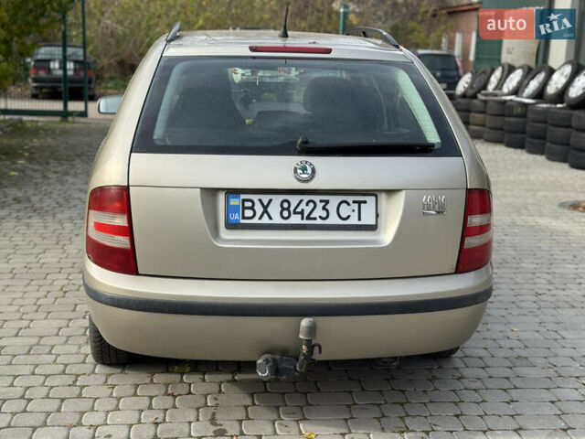 Бежевий Шкода Фабія, об'ємом двигуна 1.39 л та пробігом 210 тис. км за 3950 $, фото 7 на Automoto.ua
