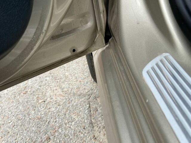 Шкода Фабия 2005 в Чернигове на Automoto.ua Бежевый Шкода Фабия, объемом двигателя 1.4 л и пробегом 245 тыс. км за 3900 $, фото 5 на Automoto.ua