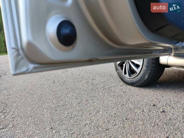 Бежевый Шкода Фабия, объемом двигателя 1.4 л и пробегом 242 тыс. км за 4250 $, фото 15 на Automoto.ua