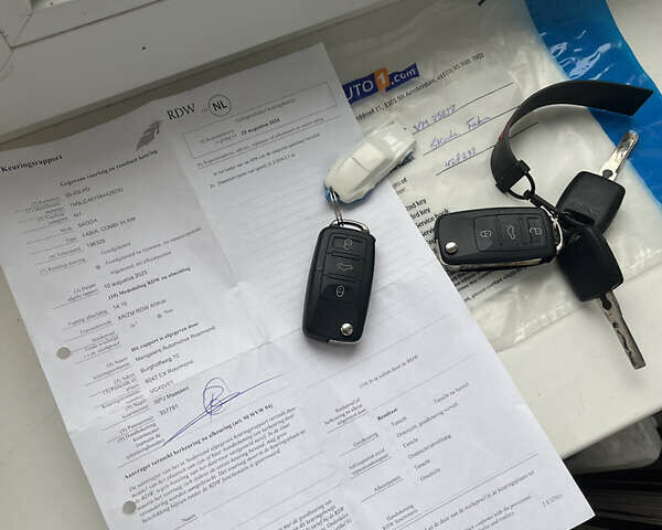 Бежевий Шкода Фабія, об'ємом двигуна 1.39 л та пробігом 248 тис. км за 4750 $, фото 27 на Automoto.ua