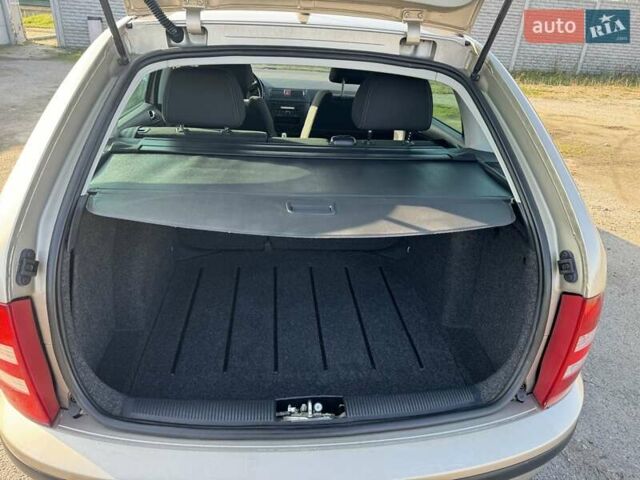 Бежевий Шкода Фабія, об'ємом двигуна 1.4 л та пробігом 211 тис. км за 4700 $, фото 18 на Automoto.ua