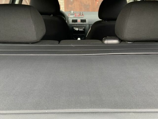 Шкода Фабия 2005 в Чернигове на Automoto.ua Бежевый Шкода Фабия, объемом двигателя 1.4 л и пробегом 245 тыс. км за 3900 $, фото 15 на Automoto.ua