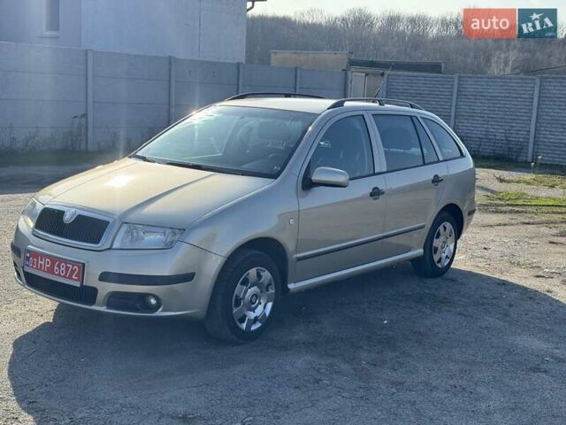 Бежевий Шкода Фабія, об'ємом двигуна 1.4 л та пробігом 211 тис. км за 4700 $, фото 3 на Automoto.ua