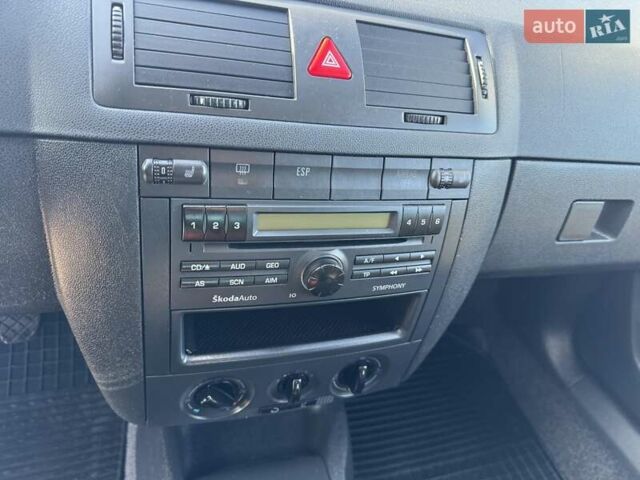 Бежевий Шкода Фабія, об'ємом двигуна 1.4 л та пробігом 211 тис. км за 4700 $, фото 21 на Automoto.ua