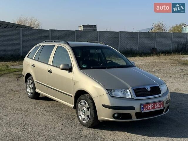 Бежевий Шкода Фабія, об'ємом двигуна 1.4 л та пробігом 211 тис. км за 4700 $, фото 4 на Automoto.ua